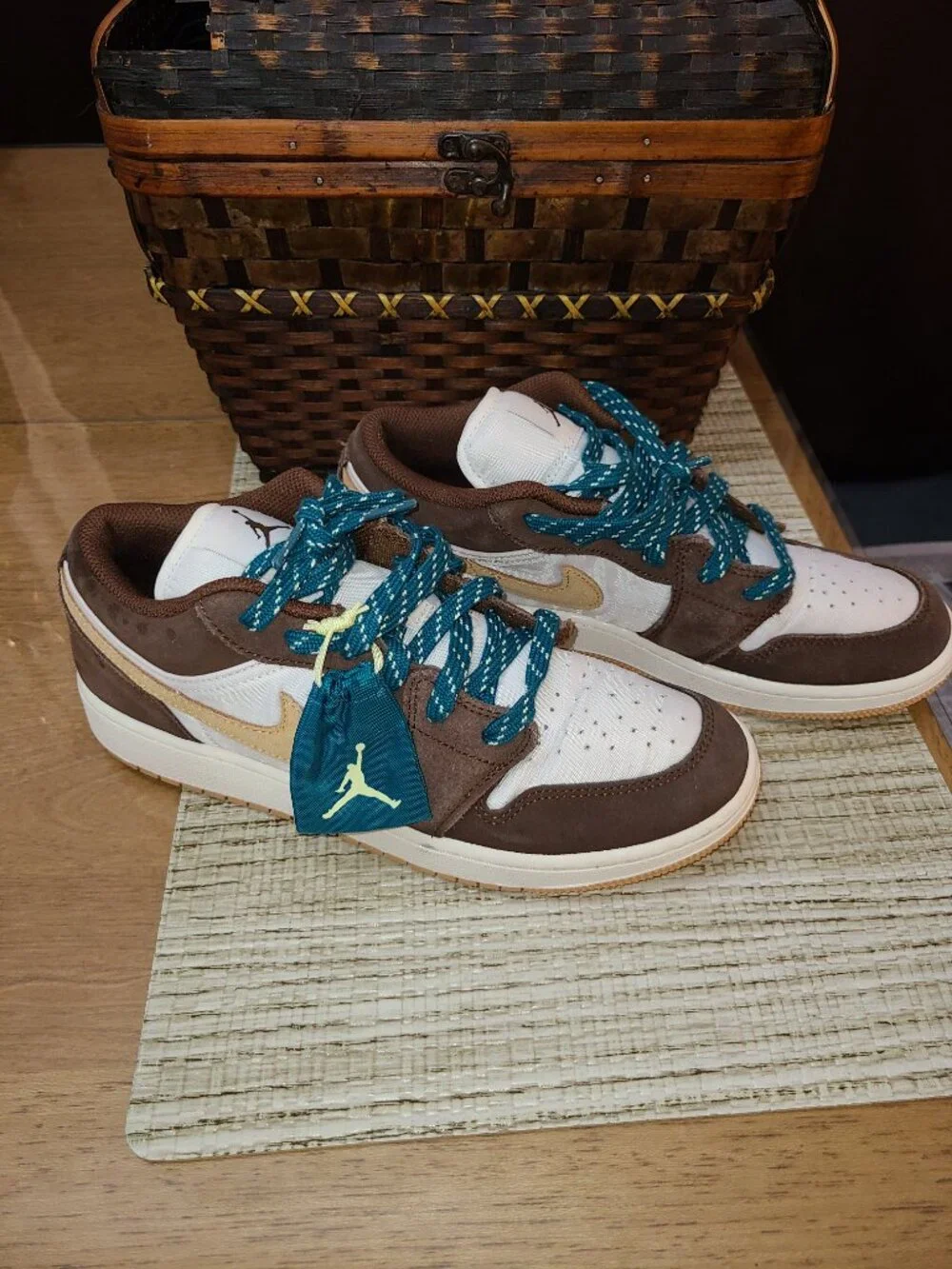 Nike Air Jordan 1 SE Low Top Cacao Wow Brown White Teal FB2216-200 Sneakers